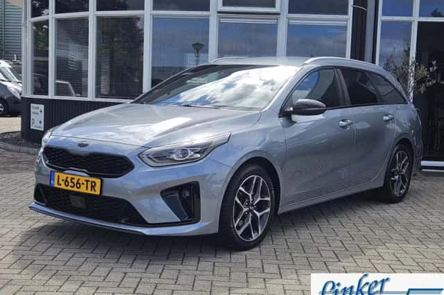 Kia Ceed (2021) thumbnail 1