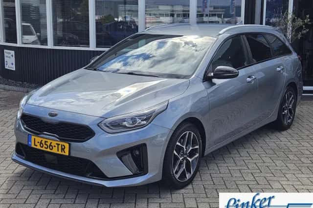 Kia Ceed (2021) thumbnail 2