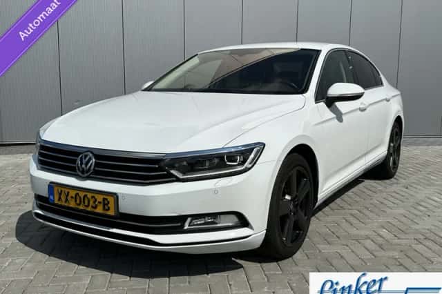 Volkswagen Passat (2019) thumbnail 1