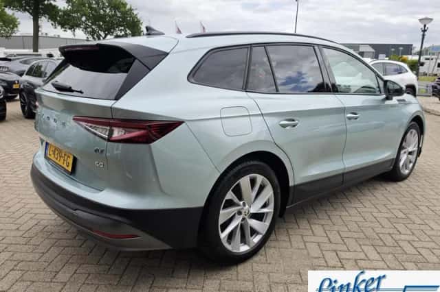 Škoda Enyaq (2021) thumbnail 2