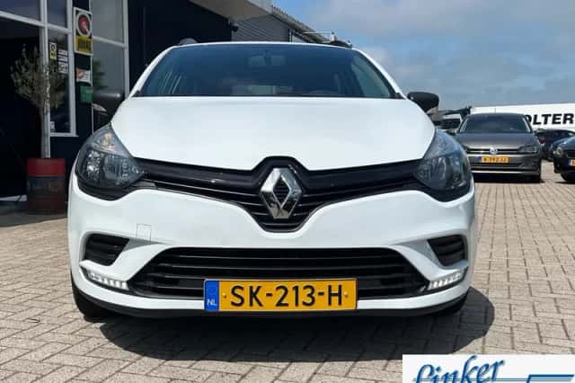 Renault Clio (2018) thumbnail 3