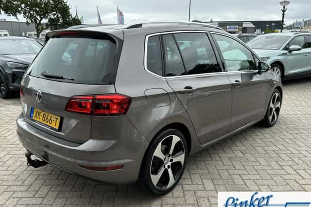 Volkswagen Golf Sportsvan (2014) thumbnail 5