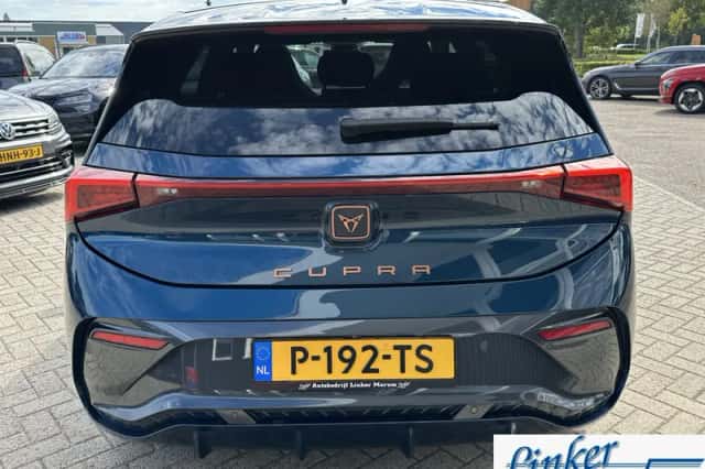 CUPRA Born (2021) thumbnail 6