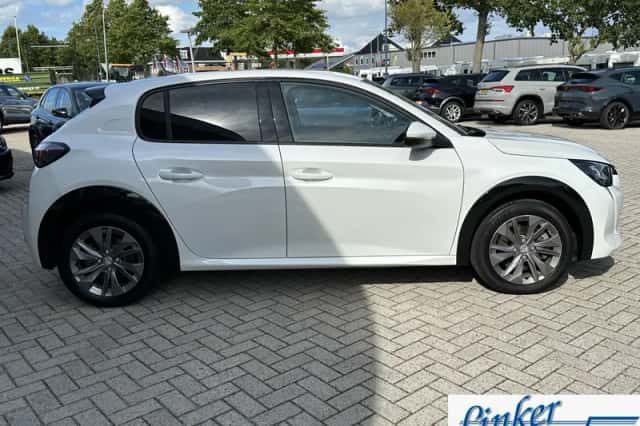Peugeot e-208 (2021) thumbnail 4