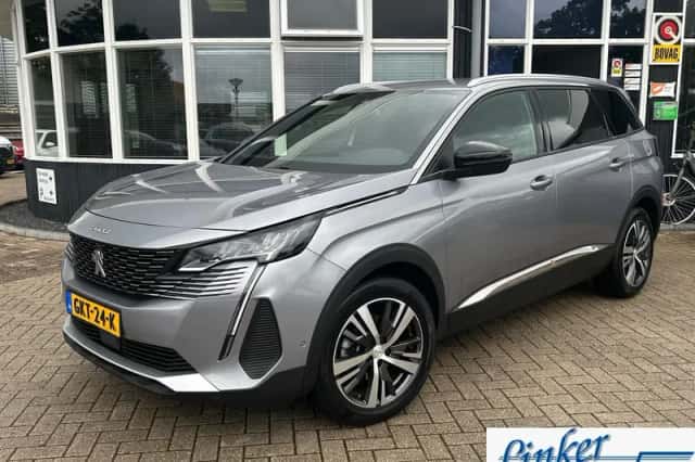 Peugeot 5008 (2024) thumbnail 1