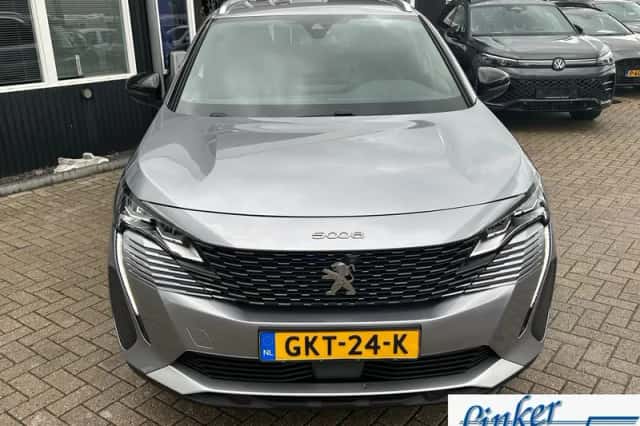 Peugeot 5008 (2024) thumbnail 4