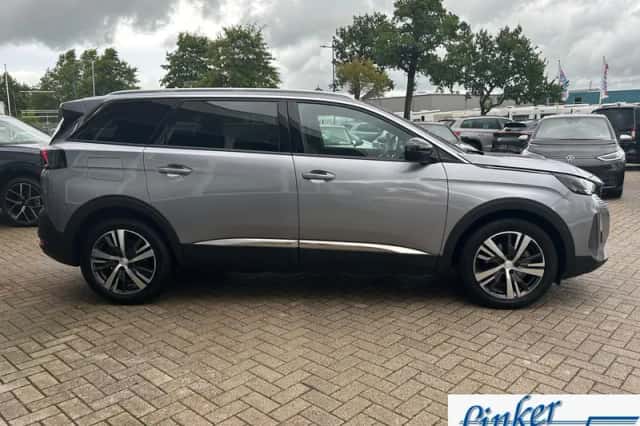 Peugeot 5008 (2024) thumbnail 6
