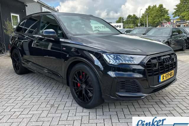 Audi Q7 (2021) thumbnail 3