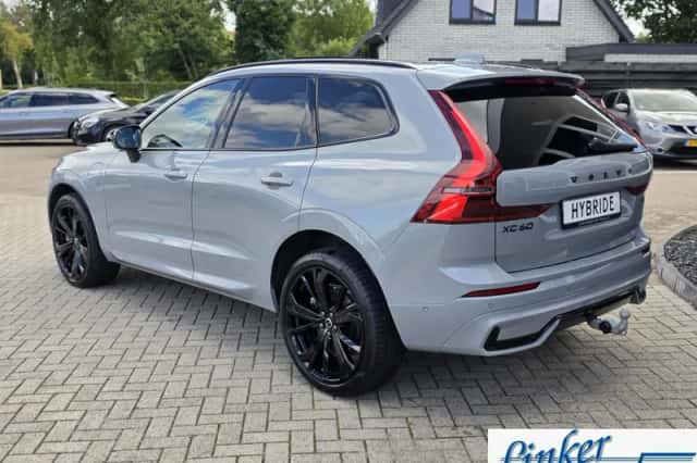 Volvo XC60 (2025) thumbnail 2