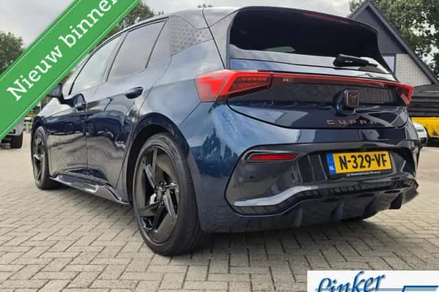 CUPRA Born (2021) thumbnail 2