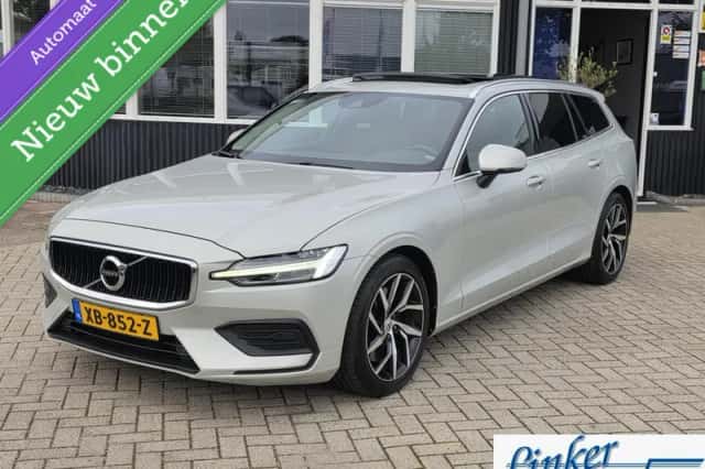 Volvo V60 (2018) thumbnail 1