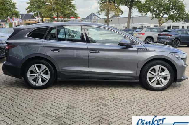 Škoda Enyaq (2022) thumbnail 4