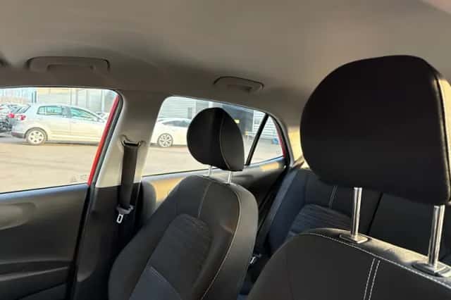 Kia Picanto (2019) thumbnail 6