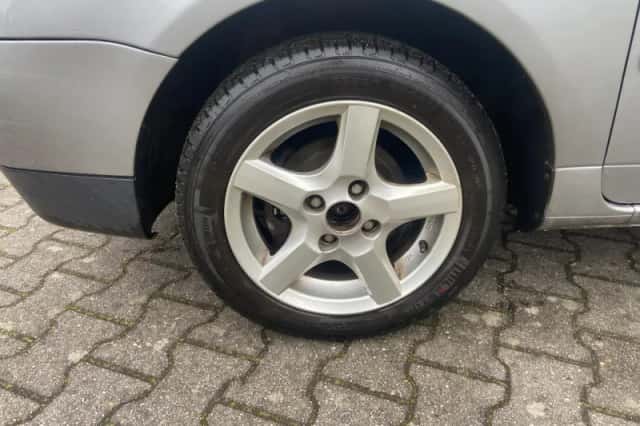 Volkswagen Lupo (2005) thumbnail 2