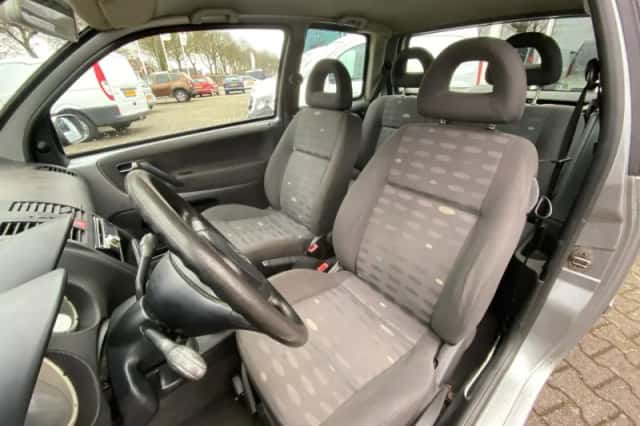 Volkswagen Lupo (2005) thumbnail 4