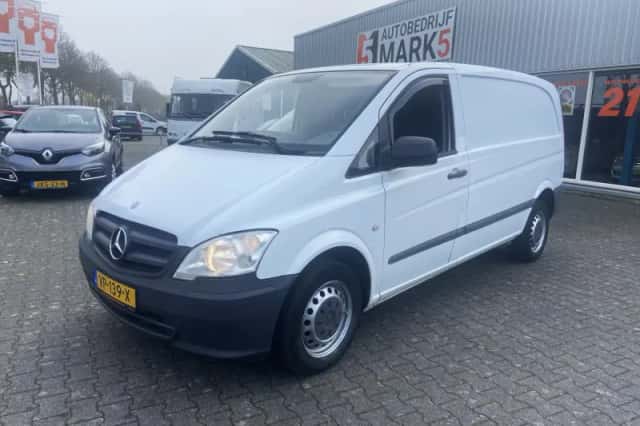 Mercedes-Benz Vito (2011) thumbnail 1