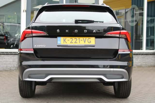 Škoda Kamiq (2021) thumbnail 5