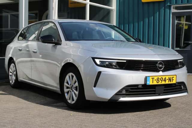 Opel Astra (2023) thumbnail 3