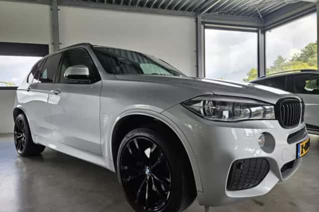 BMW X5 (2018) thumbnail 4