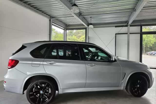 BMW X5 (2018) thumbnail 5