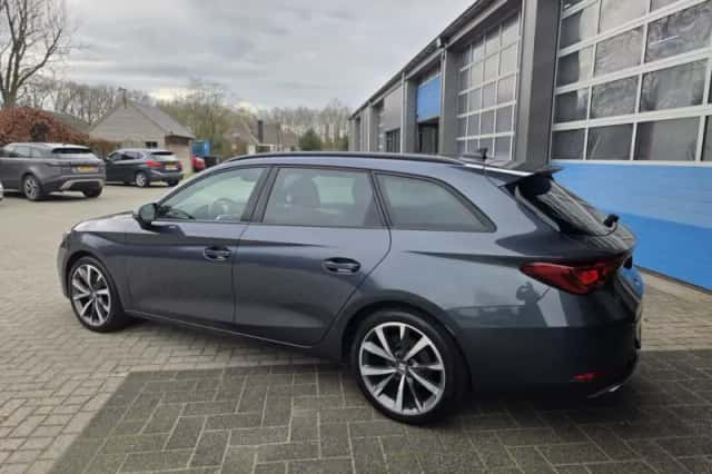 SEAT Leon Sportstourer (2020) thumbnail 5