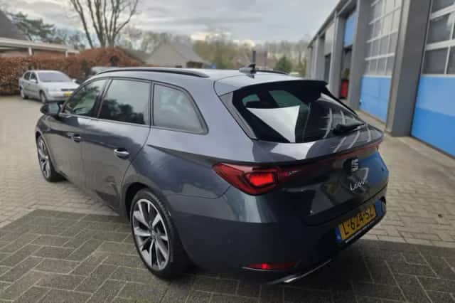 SEAT Leon Sportstourer (2020) thumbnail 6