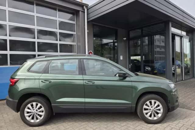 Škoda Karoq (2022) thumbnail 4