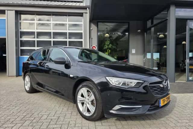 Opel Insignia (2018) thumbnail 2