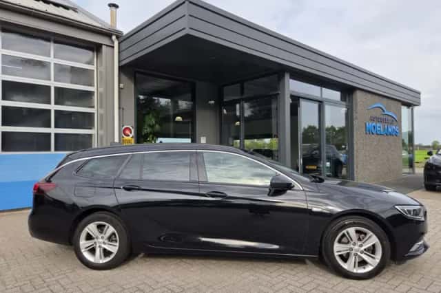 Opel Insignia (2018) thumbnail 3