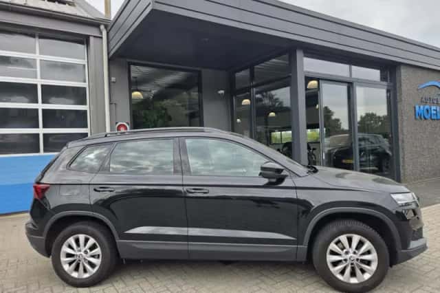 Škoda Karoq (2022) thumbnail 3