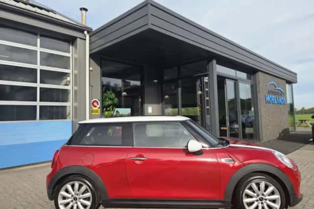 MINI Cooper (2014) thumbnail 3