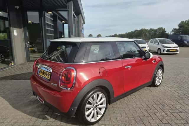MINI Cooper (2014) thumbnail 4
