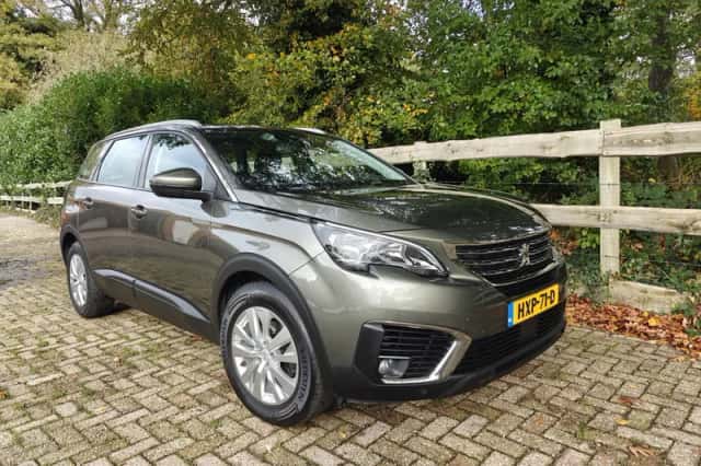 Peugeot 5008 (2017) thumbnail 5
