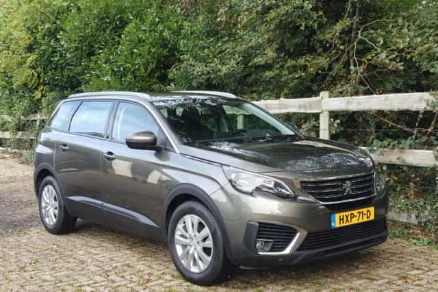 Peugeot 5008 (2017) thumbnail 5