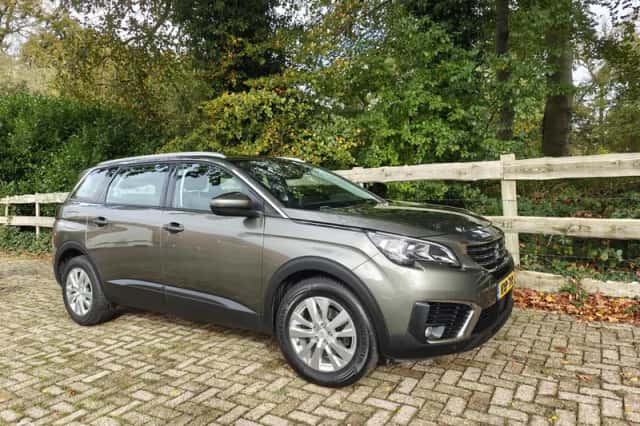 Peugeot 5008 (2017) thumbnail 6