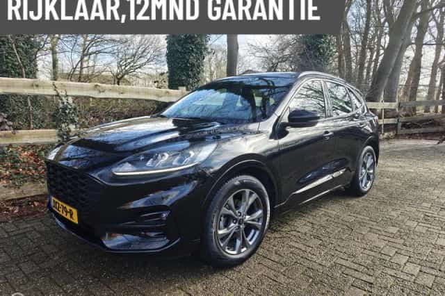Ford Kuga (2022) thumbnail 1