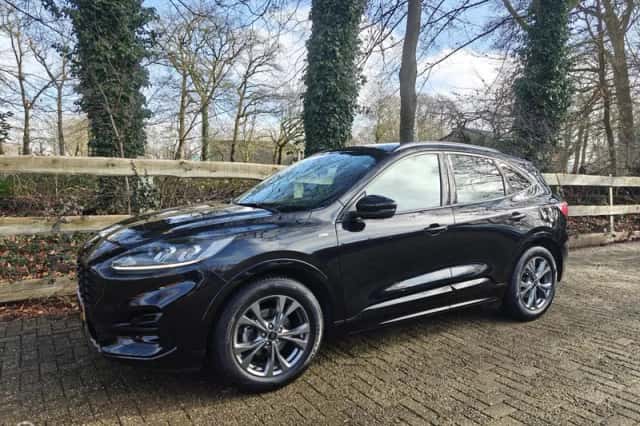 Ford Kuga (2022) thumbnail 2