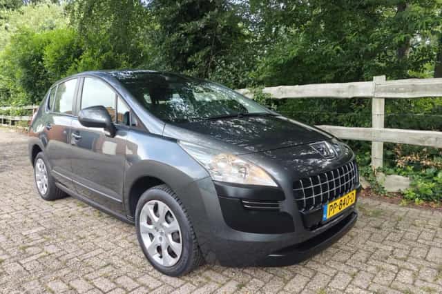 Peugeot 3008 (2012) thumbnail 5