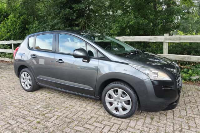 Peugeot 3008 (2012) thumbnail 6