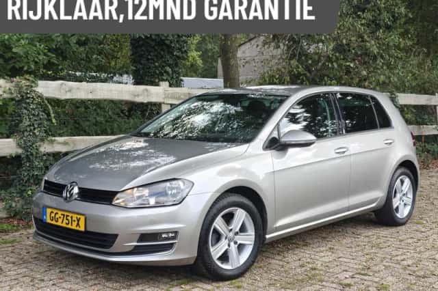 Volkswagen Golf (2015) thumbnail 1