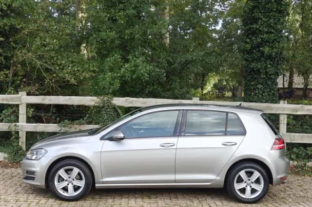 Volkswagen Golf (2015) thumbnail 3