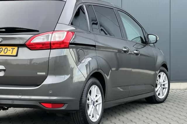 Ford Grand C-Max (2015) thumbnail 5