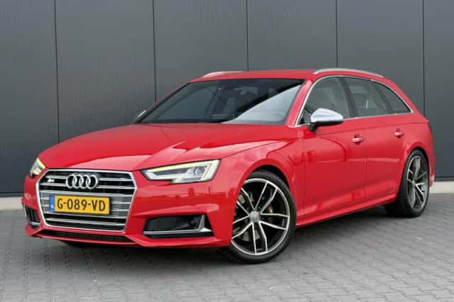 Audi S4 (2017) thumbnail 1