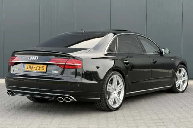 Audi A8 (2015) thumbnail 4