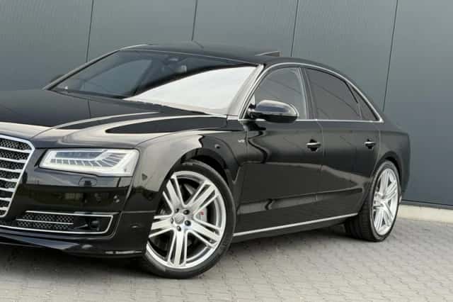 Audi A8 (2015) thumbnail 6