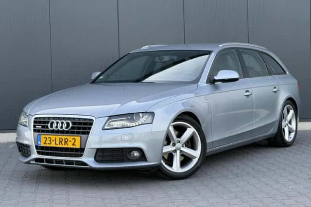 Audi A4 (2010) thumbnail 1