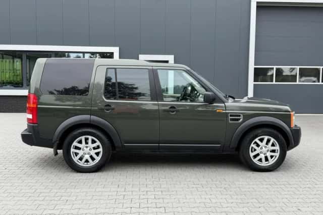 Land Rover Discovery (2007) thumbnail 4