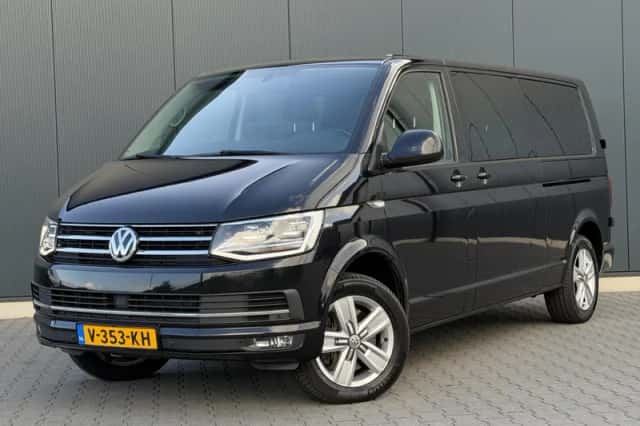 Volkswagen Transporter (2018) thumbnail 1