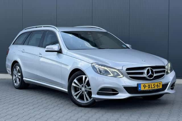 Mercedes-Benz E-Klasse (2013) thumbnail 2