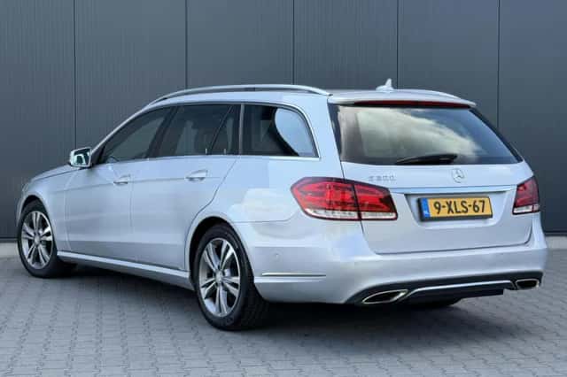 Mercedes-Benz E-Klasse (2013) thumbnail 3